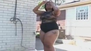 BLACK BBW BABE SUCKS AND FUCKS